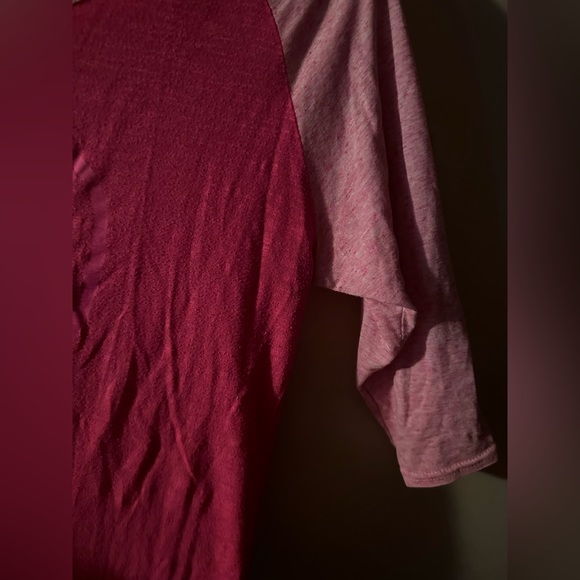 Thing 2 universal studios top - Picture 4 of 5